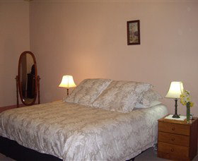 Lucinda B&B - Accommodation Redcliffe 2