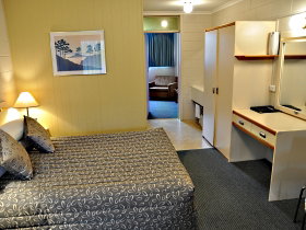 Sunrise Motor Inn - Accommodation Redcliffe 1