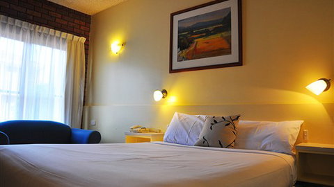 Glen Inn Motel & Apartments - Accommodation Redcliffe 4