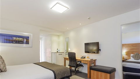 Quality Hotel Bayside Geelong - Accommodation Redcliffe 2