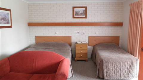 Alfred Motor Inn - Accommodation Redcliffe 1