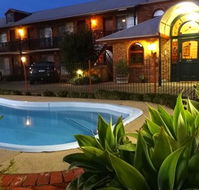 Hermitage Motor Inn - Accommodation Redcliffe