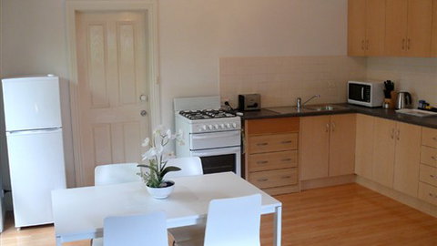 Deanswood Self Contained Accommodation - Accommodation Redcliffe 3