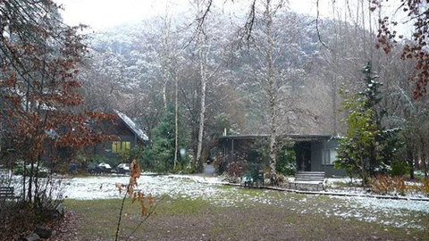 Mountain View Retreat - Accommodation Redcliffe 0