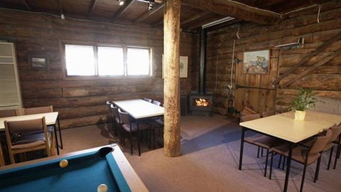 Mountain View Retreat - Accommodation Redcliffe 3