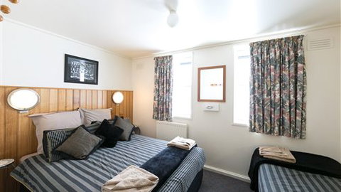 Pretty Valley Alpine Lodge - Accommodation Redcliffe 0