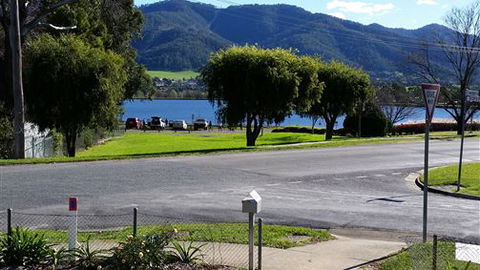 Lakeside Vista Holiday House - Accommodation Redcliffe 7