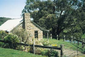 Adelaide Hills Country Cottages - Gum Tree Cottage - Accommodation Redcliffe 0