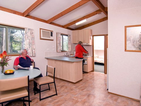 A Maze 'N Things Holiday Park - Accommodation Redcliffe 2