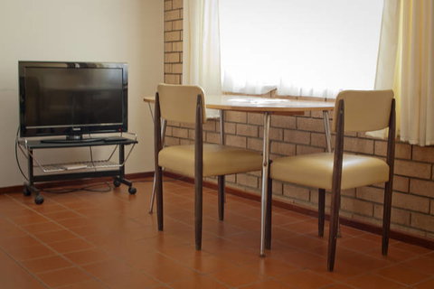 Augusta Escape - Accommodation Redcliffe 4