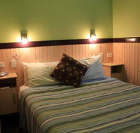 Aussie Outback Oasis Cabin  Van Village - Accommodation Redcliffe