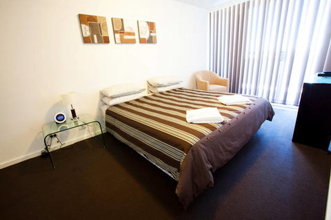 B7 Honeysuckle Apartments - Accommodation Redcliffe 3