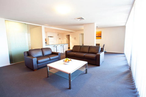B7 Honeysuckle Apartments - Accommodation Redcliffe 8