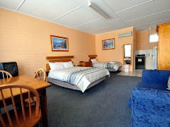 BEST WESTERN Melaleuca Motel & Apartments - Accommodation Redcliffe 0