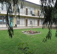 Capri Lodge Apartments - Accommodation Redcliffe