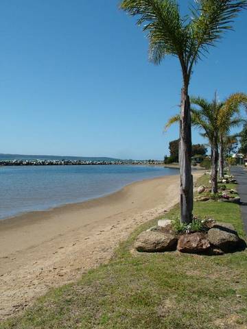 Coachhouse Marina Resort - Accommodation Redcliffe 1