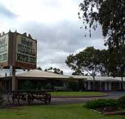 Colonial Motor Inn - Accommodation Redcliffe