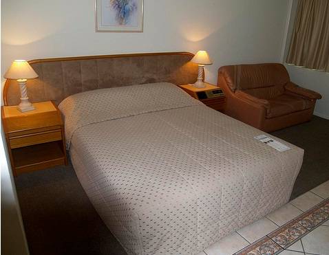 Country Comfort Bundaberg International - Accommodation Redcliffe 0