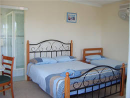 Beale's BedFish & Breakfast - Accommodation Redcliffe 0
