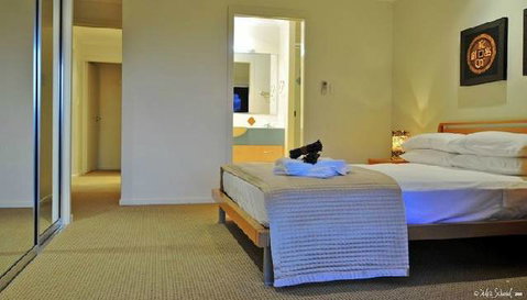 Edge On Beaches - Accommodation Redcliffe 0