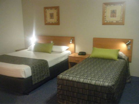 Galaxy Motel - Accommodation Redcliffe 1