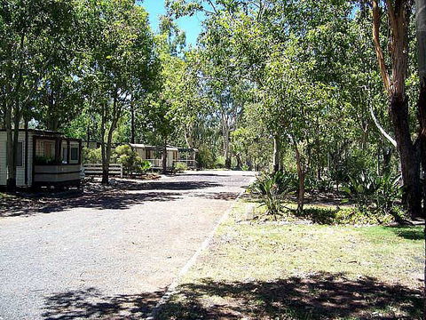 Highway Tourist Village - Accommodation Redcliffe 1