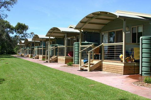 Lakesea Park - Accommodation Redcliffe 0