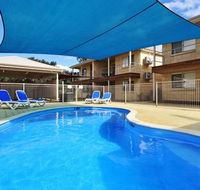 Lakeside Holiday Apartments - Accommodation Redcliffe