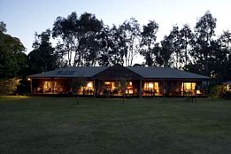 Lazy River Boutique Bed And Breakfast - Accommodation Redcliffe 2