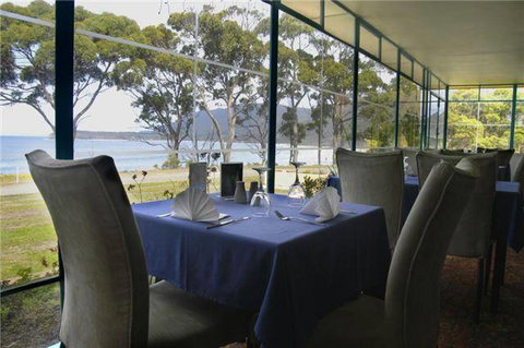 Lufra Hotel - Accommodation Redcliffe 1
