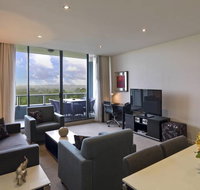 Meriton Serviced Apartments Danks Street Waterloo - Accommodation Redcliffe