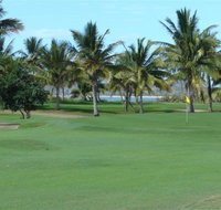 Queens Beach Tourist Village - Accommodation Redcliffe