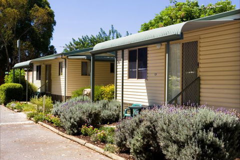Kingsway Tourist Park - Accommodation Redcliffe 4