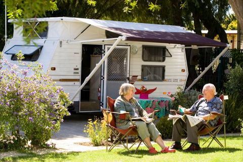 Kingsway Tourist Park - Accommodation Redcliffe 6