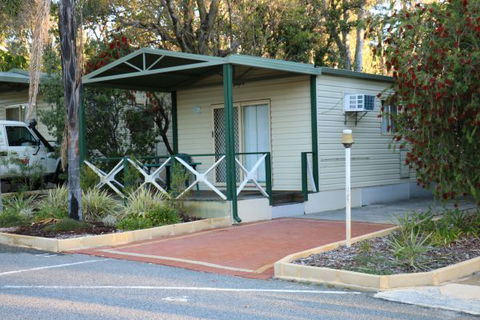 Kingsway Tourist Park - Accommodation Redcliffe 11