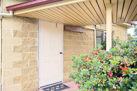 Bonville Lodge - Accommodation Redcliffe 5