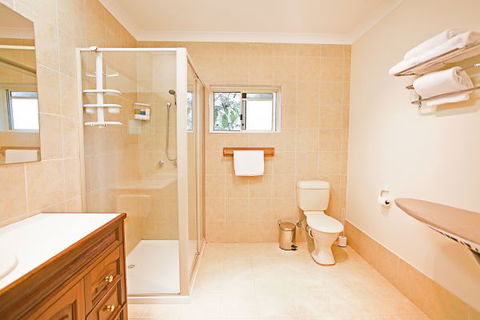 Bonville Lodge - Accommodation Redcliffe 10