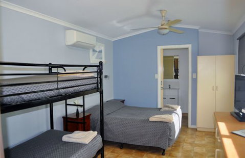 Daly Waters Historic Pub - Accommodation Redcliffe 9