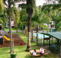 Shady Willows Holiday Park - Accommodation Redcliffe