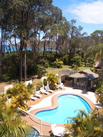Smugglers On The Beach - Accommodation Redcliffe 2