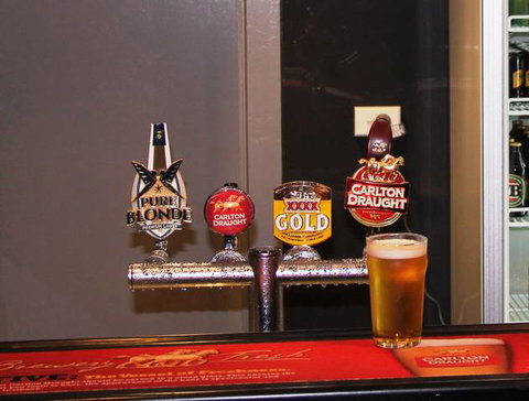 Sunshine Motor Inn - Accommodation Redcliffe 2