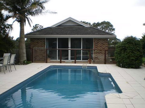 The Kabana Luxury Accommodation - Accommodation Redcliffe 3