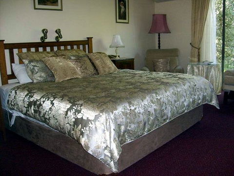 The Noble Grape - Accommodation Redcliffe 1