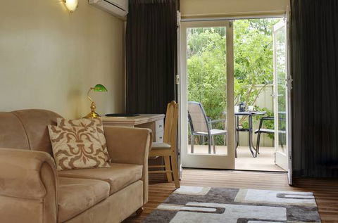 The Peninsula - Riverside Serviced Apartments - Accommodation Redcliffe 3