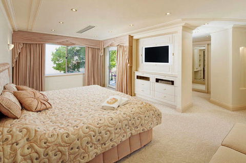 The Peninsula - Riverside Serviced Apartments - Accommodation Redcliffe 9