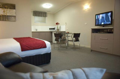 Tower Motor Inn - Accommodation Redcliffe 5
