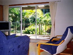Walkabout Holiday House - Accommodation Redcliffe 1