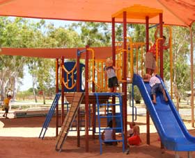 Pilbara Holiday Park - Aspen Parks - Accommodation Redcliffe 2