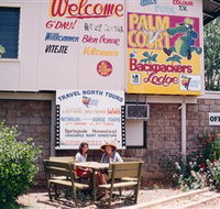 Palm Court Kookaburra Backpackers - Accommodation Redcliffe