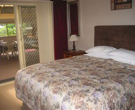 Bonville Lodge - Accommodation Redcliffe 2